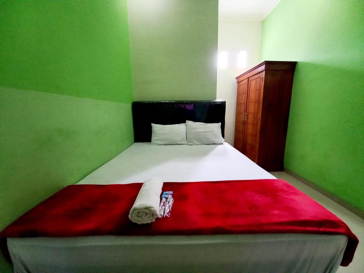 Harmony House Syariah Near Alun Alun Pati Mitra Reddoorz Hotel Exterior photo