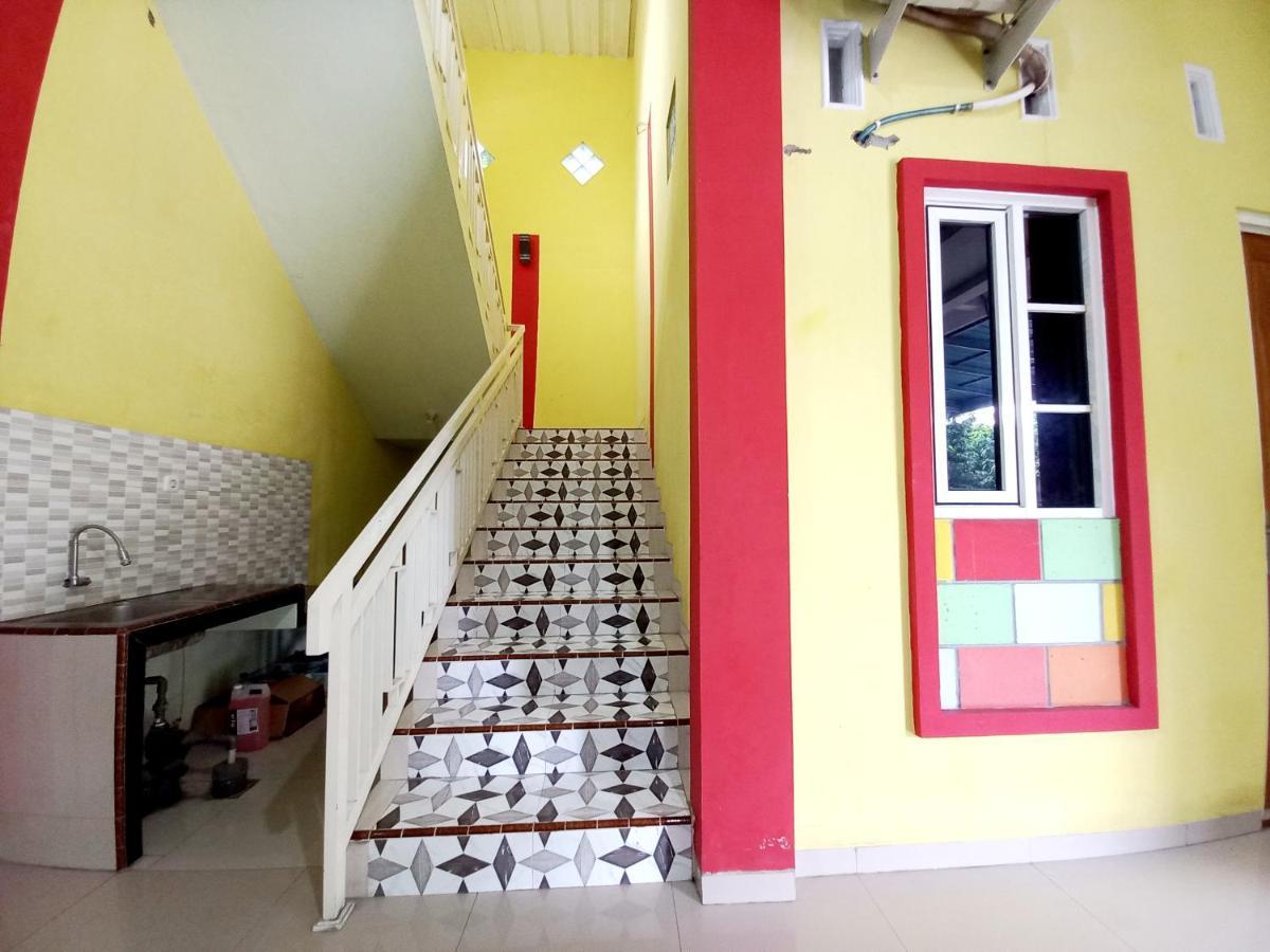 Harmony House Syariah Near Alun Alun Pati Mitra Reddoorz Hotel Exterior photo